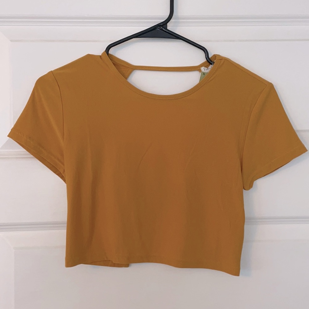 Mustard yellow crop size medium - Full Circle Trends